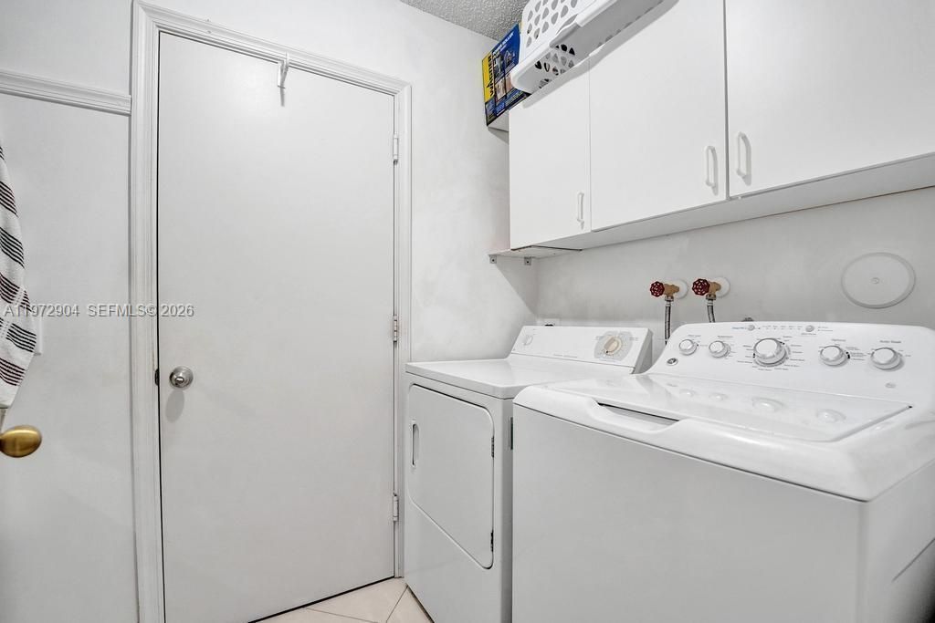 3151 Overlook Rd, Davie, FL 33328 Photo