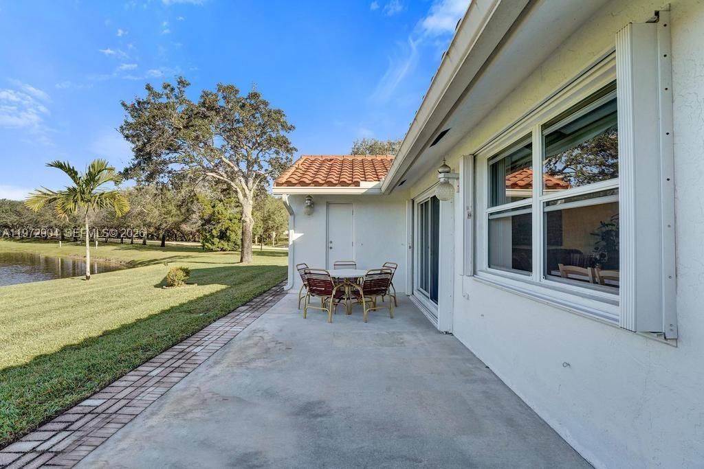 3151 Overlook Rd, Davie, FL 33328 Photo