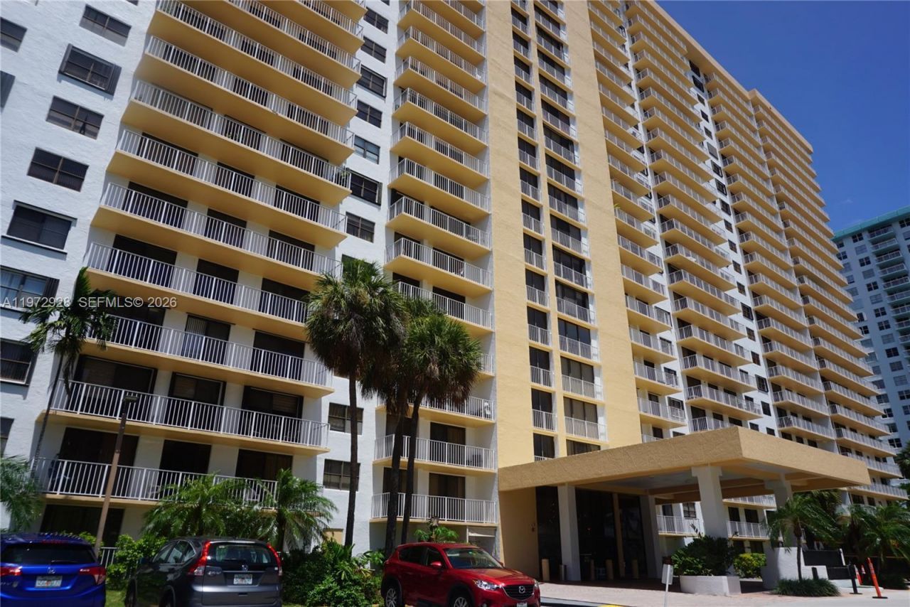 290 174th St, Unit 2014, Sunny Isles Beach, FL 33160 Photo