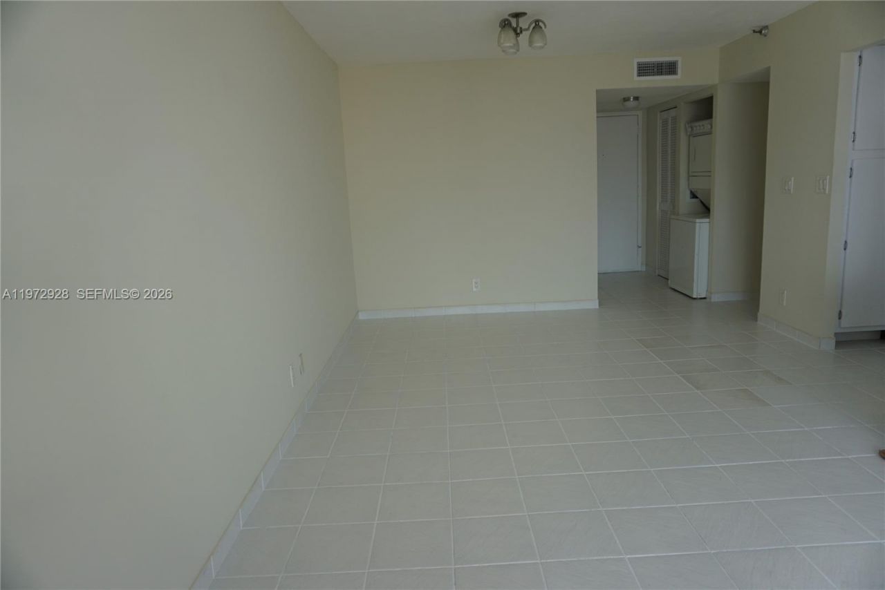 290 174th St, Unit 2014, Sunny Isles Beach, FL 33160 Photo