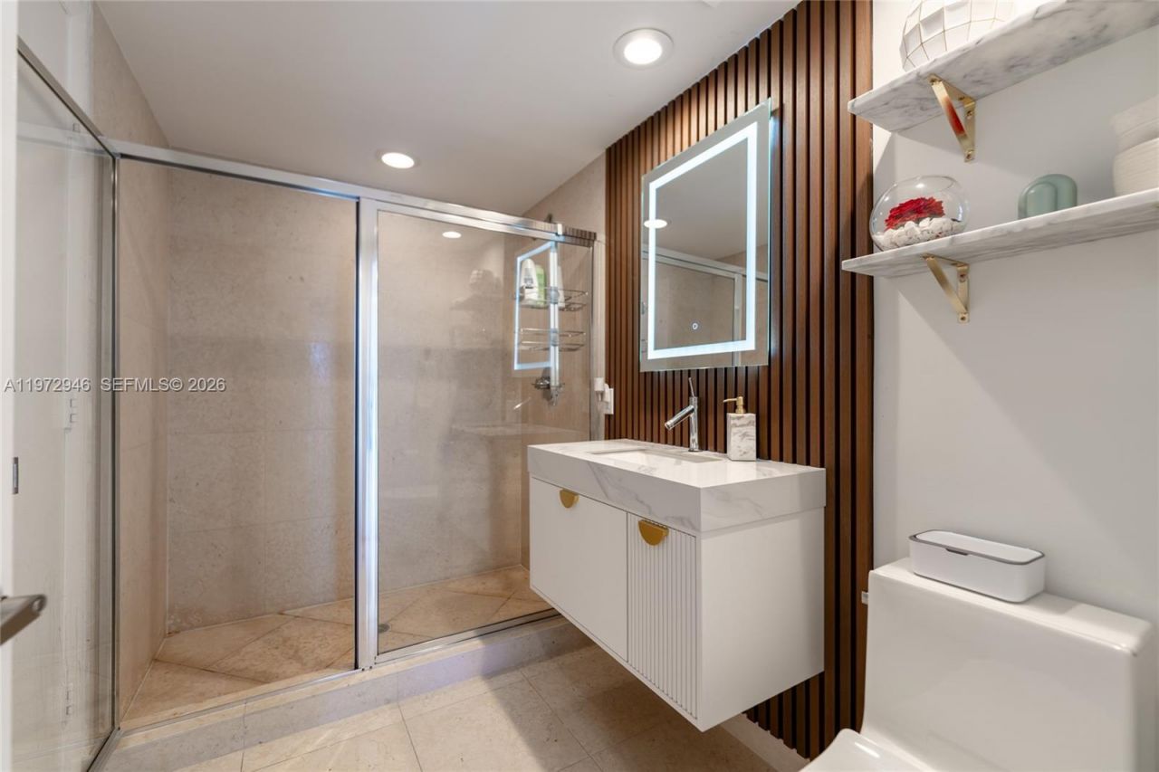 495 Brickell Ave, Unit 3211, Miami, FL 33131 Photo