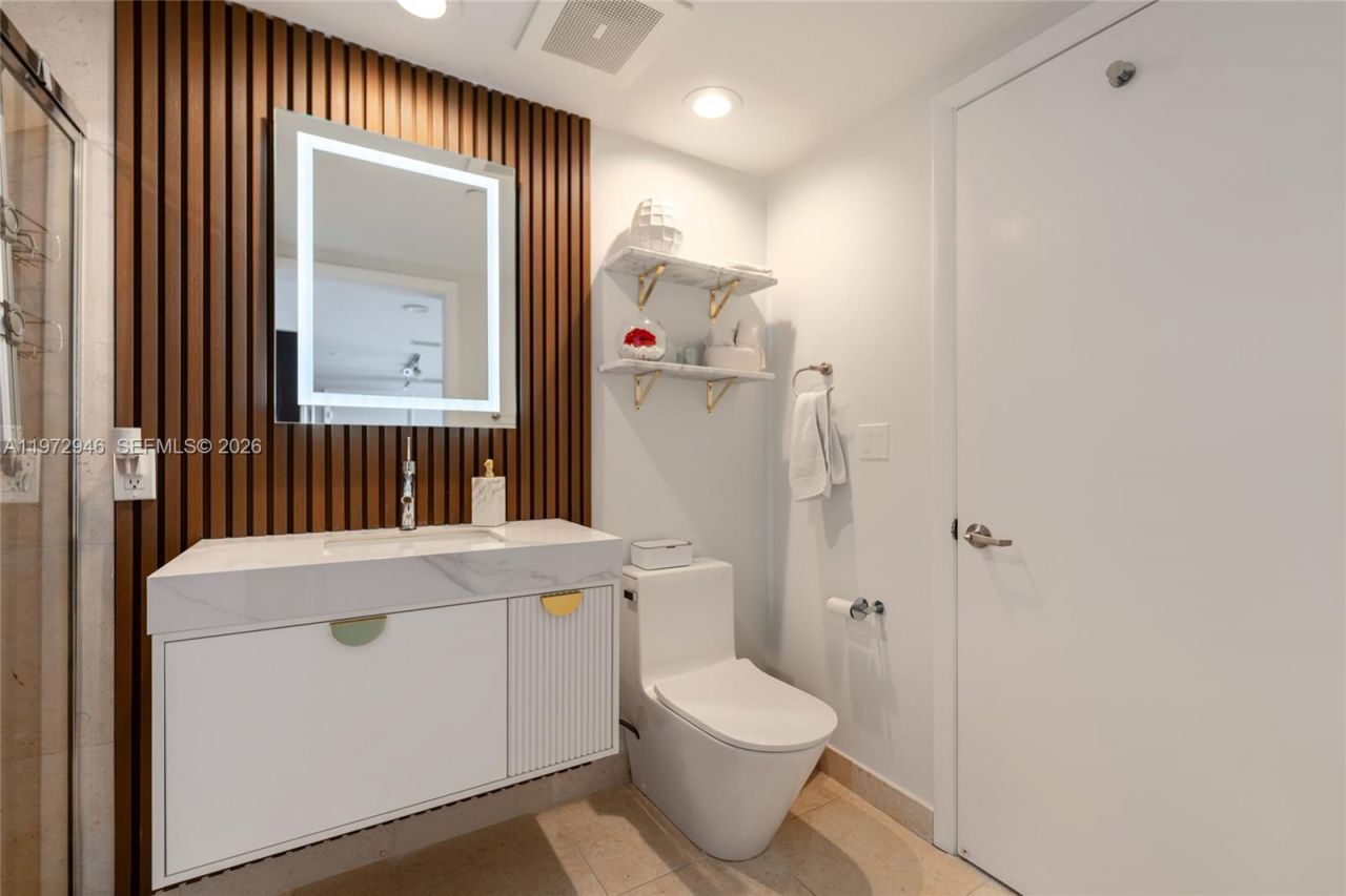 495 Brickell Ave, Unit 3211, Miami, FL 33131 Photo