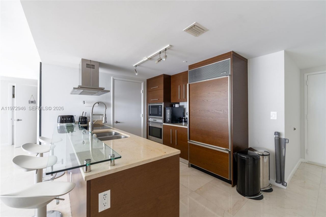 495 Brickell Ave, Unit 3211, Miami, FL 33131 Photo