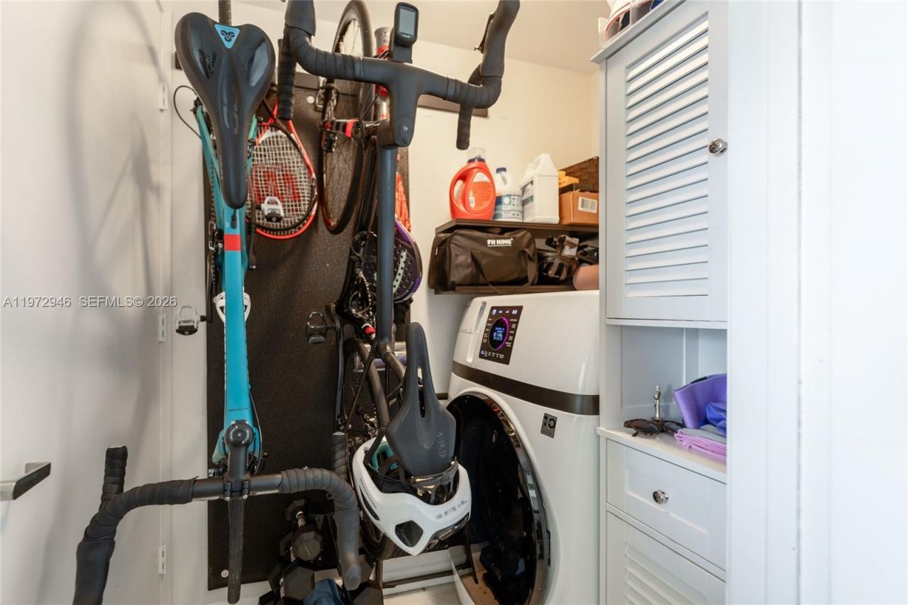 495 Brickell Ave, Unit 3211, Miami, FL 33131 Photo