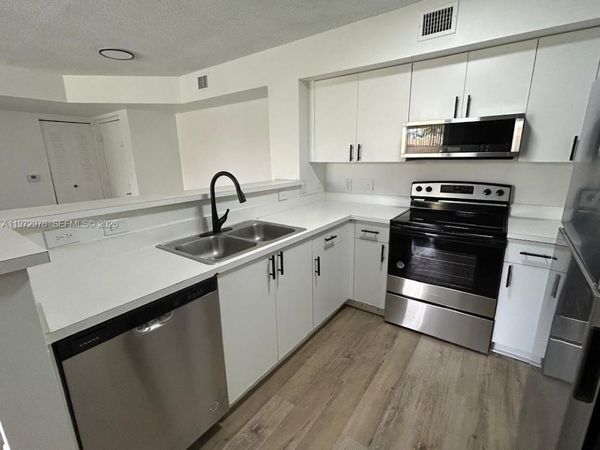 12166 Saint Andrews Pl , Unit 108, Miramar, FL 33025