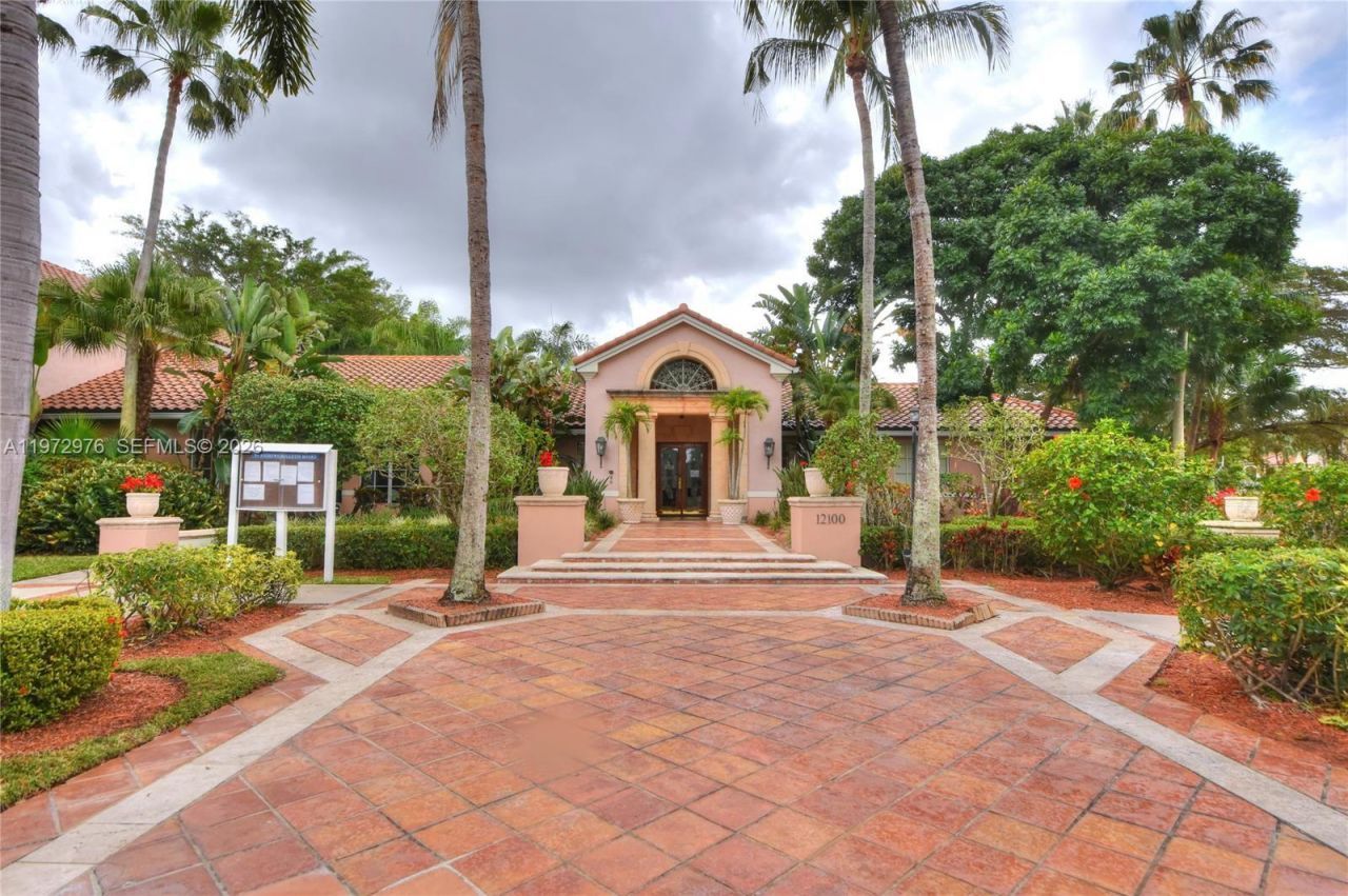 12166 Saint Andrews Pl , Unit 108, Miramar, FL 33025 Photo