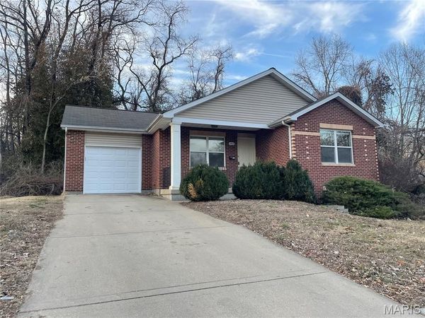 1418 Fletcher Street, Alton, IL 62002