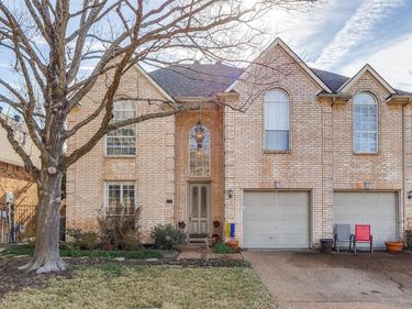 1536 Waterside Court, Dallas, TX 75218