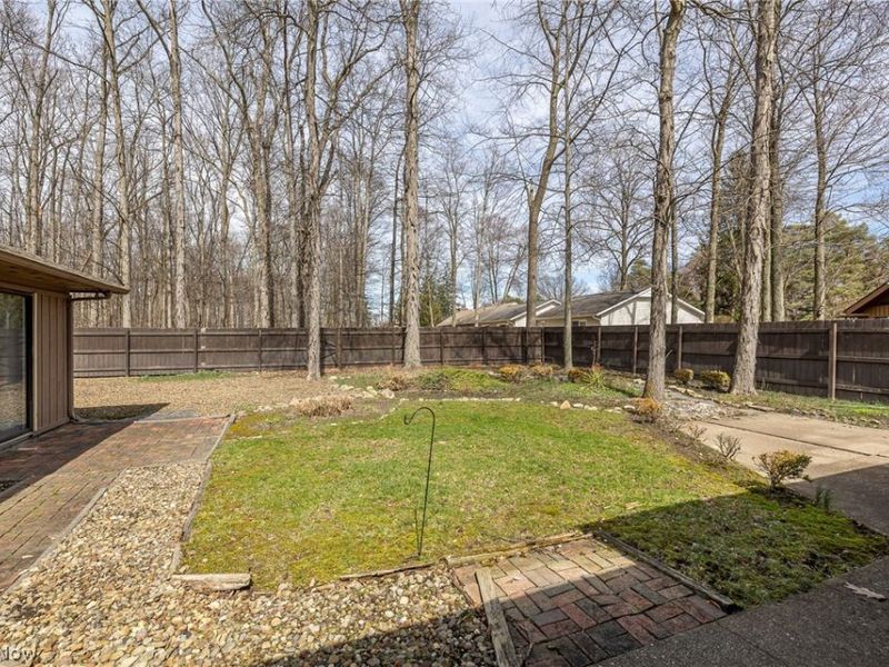 17338 Ridge Creek Road, Strongsville, OH 44136 Photo 5