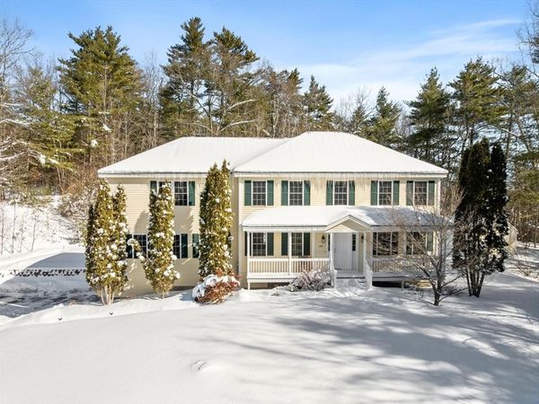 309 Reservoir Rd, Lunenburg, MA 01462