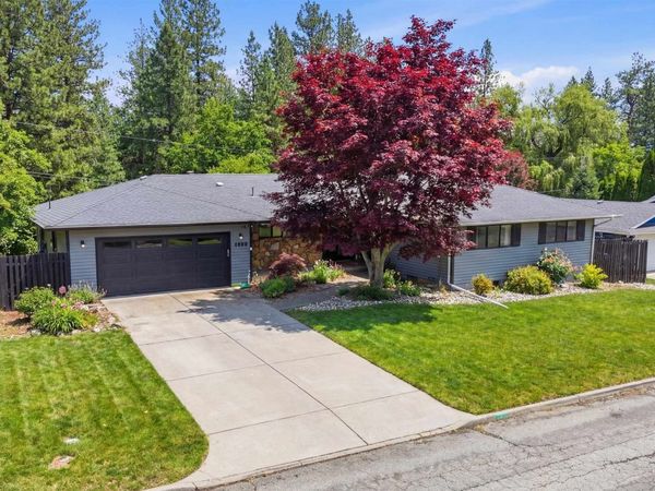 1822 W Toni Rae Dr, Spokane, WA 99208