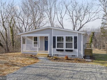 328 EAST STREET, GORDONSVILLE, VA 22942