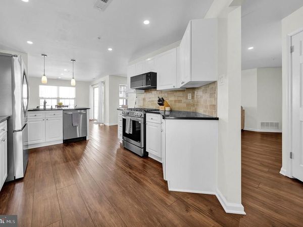 205 STRAWBERRY COURT, WARMINSTER, PA 18974