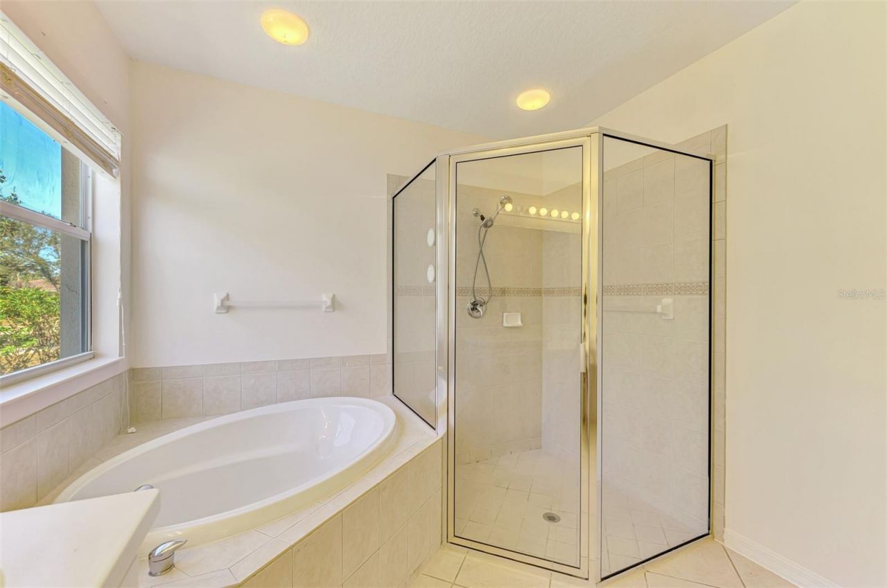 8705 Monterey Bay Loop, Bradenton, FL 34212 Photo