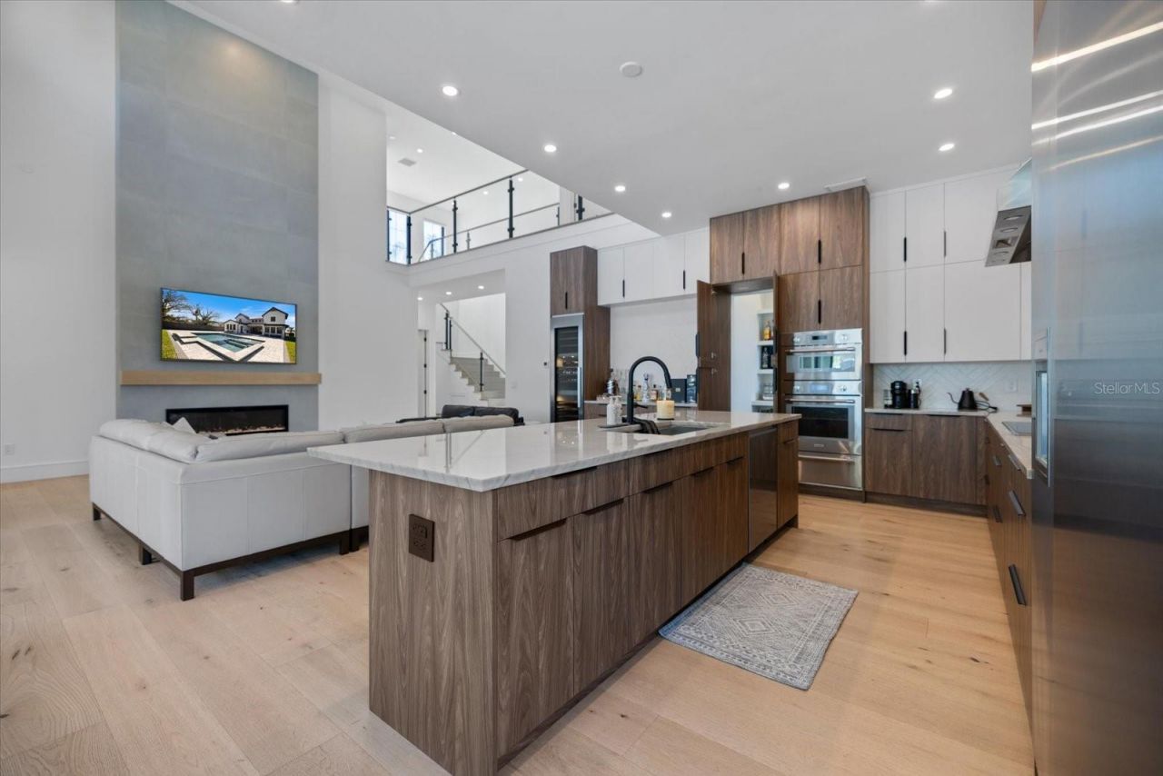 2045 Goldenrod Street, Sarasota, FL 34239 Photo