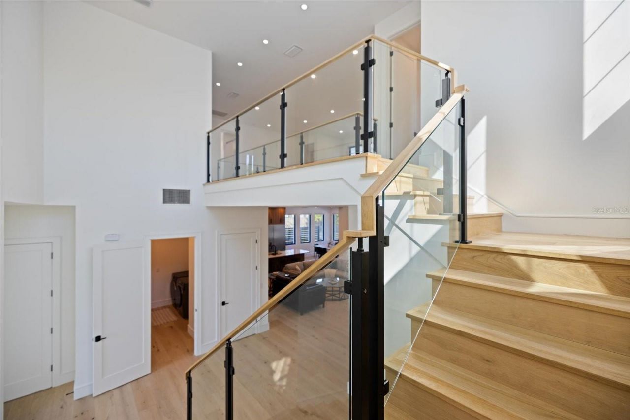 2045 Goldenrod Street, Sarasota, FL 34239 Photo