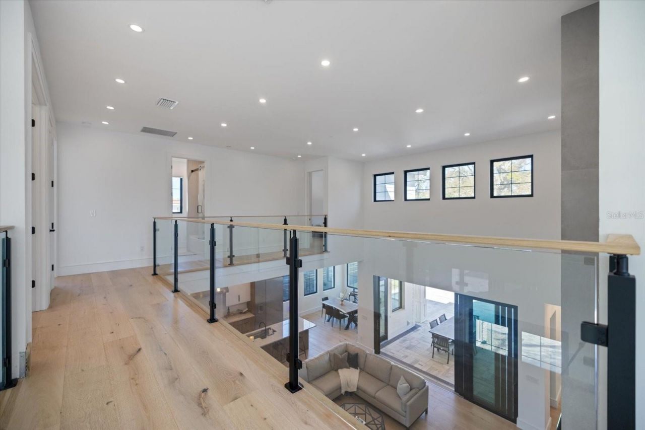 2045 Goldenrod Street, Sarasota, FL 34239 Photo