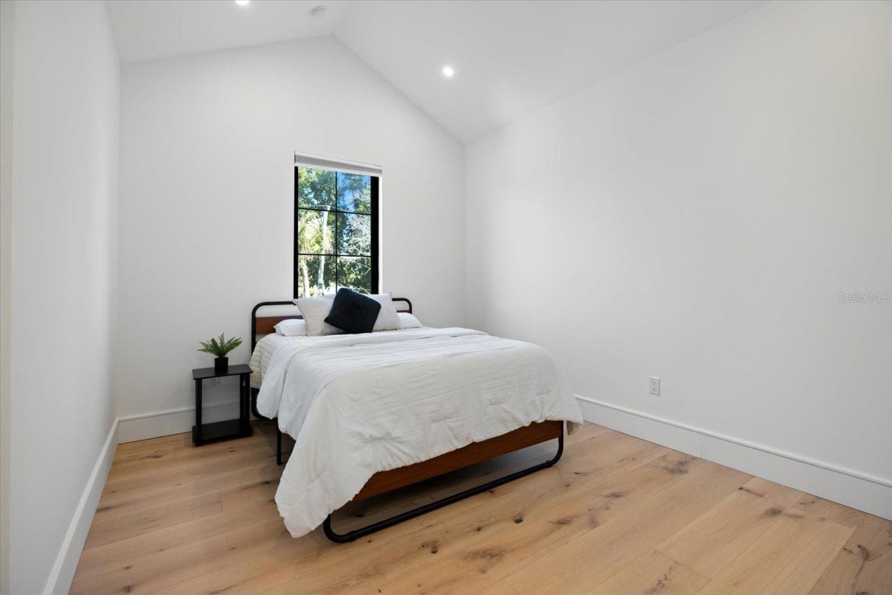 2045 Goldenrod Street, Sarasota, FL 34239 Photo