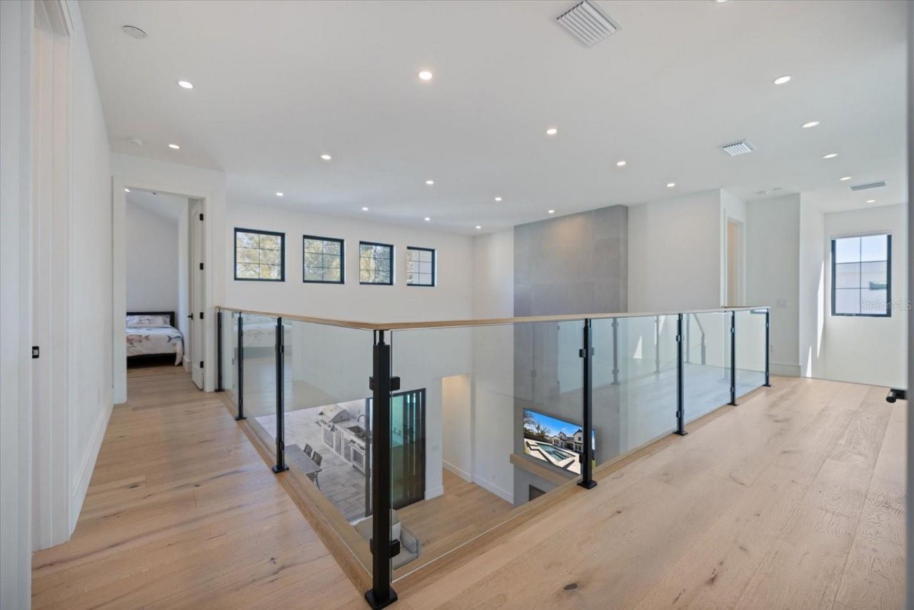 2045 Goldenrod Street, Sarasota, FL 34239 Photo