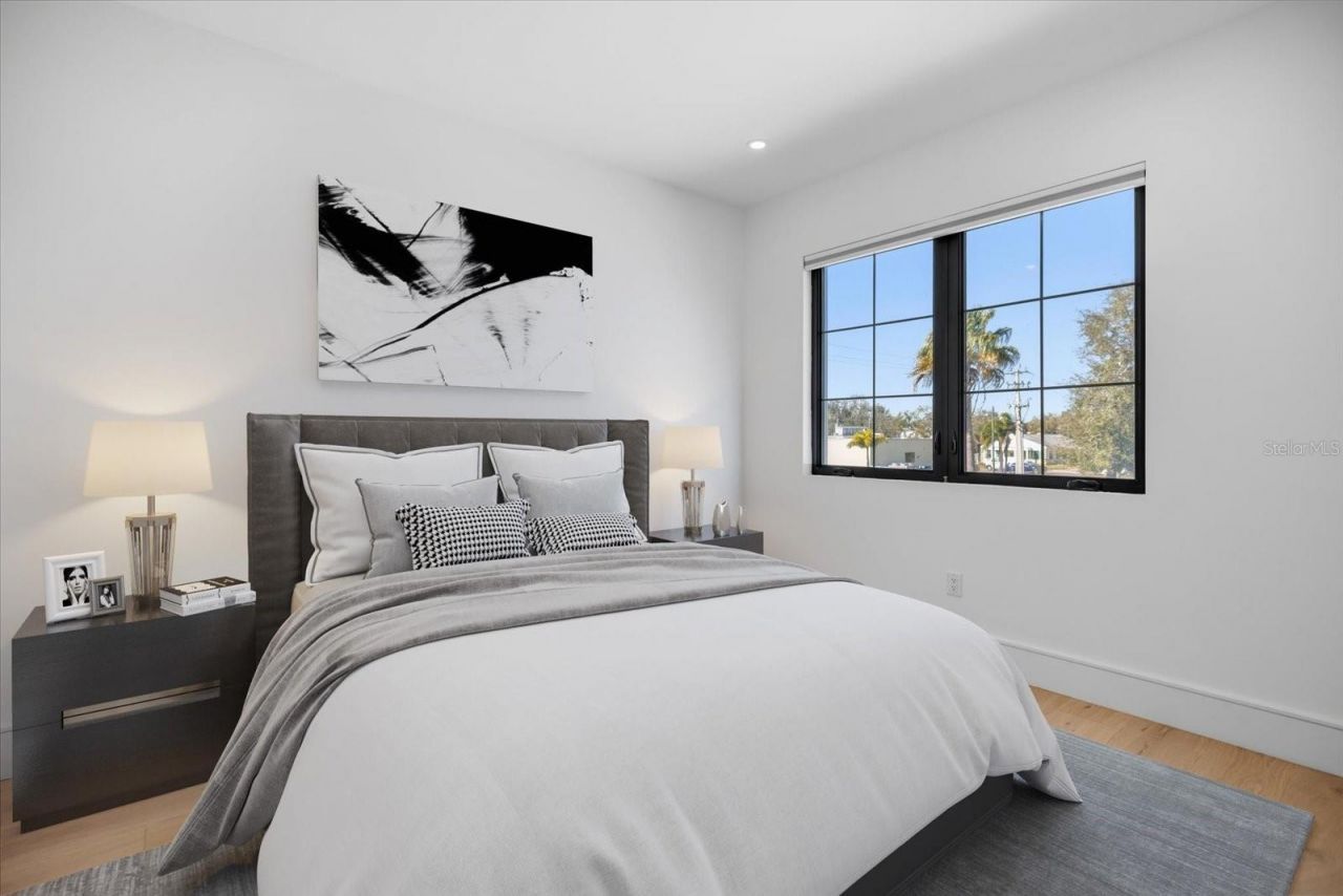 2045 Goldenrod Street, Sarasota, FL 34239 Photo