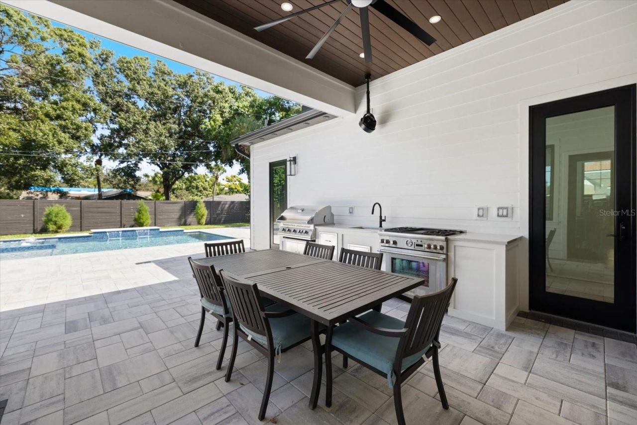 2045 Goldenrod Street, Sarasota, FL 34239 Photo