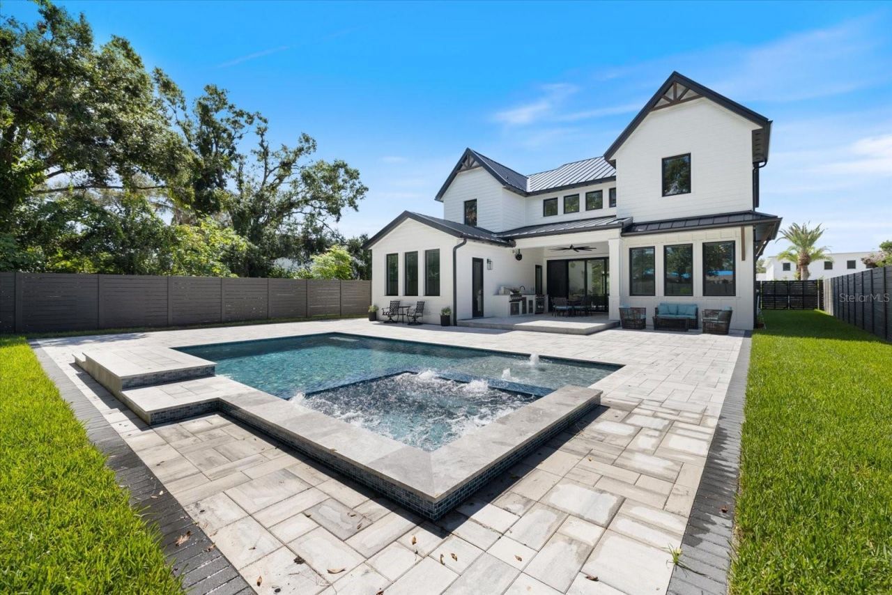 2045 Goldenrod Street, Sarasota, FL 34239 Photo