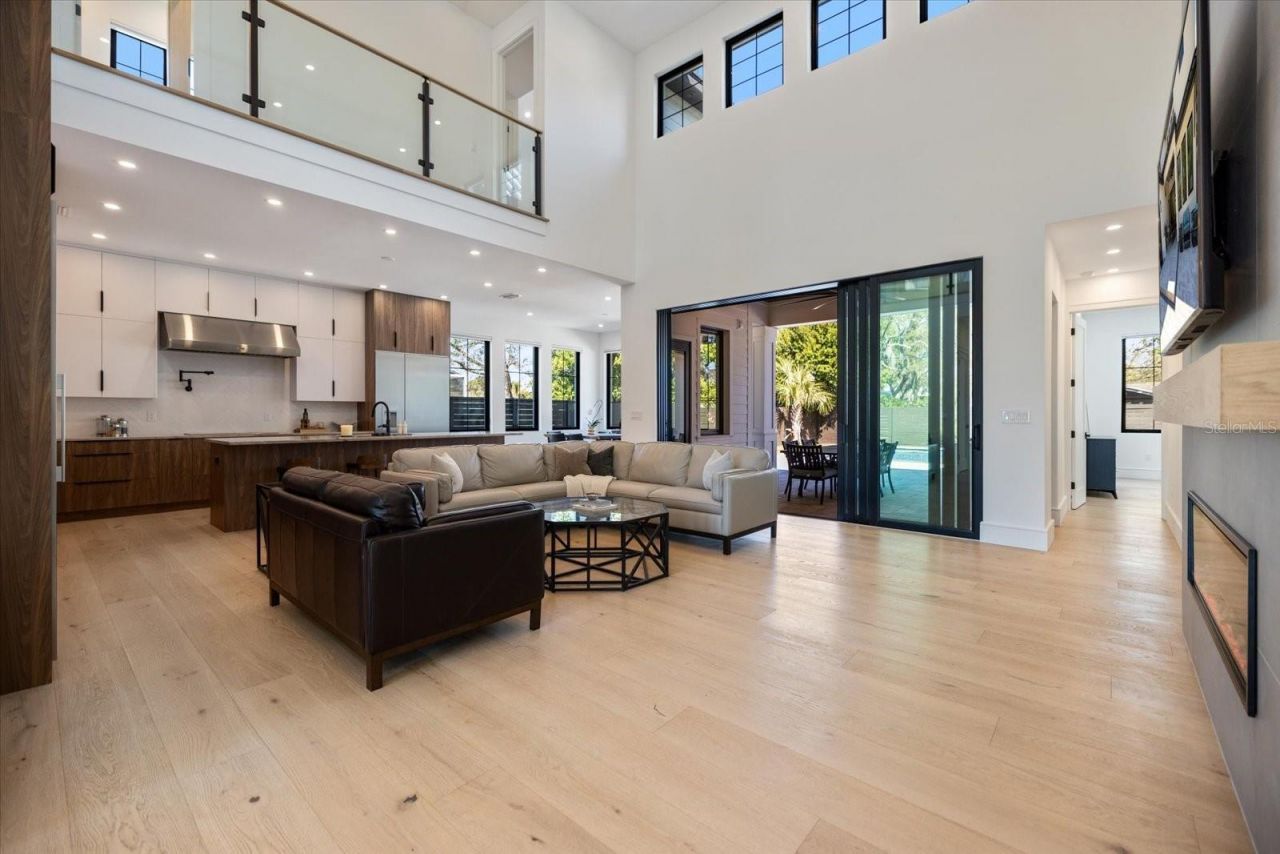 2045 Goldenrod Street, Sarasota, FL 34239 Photo