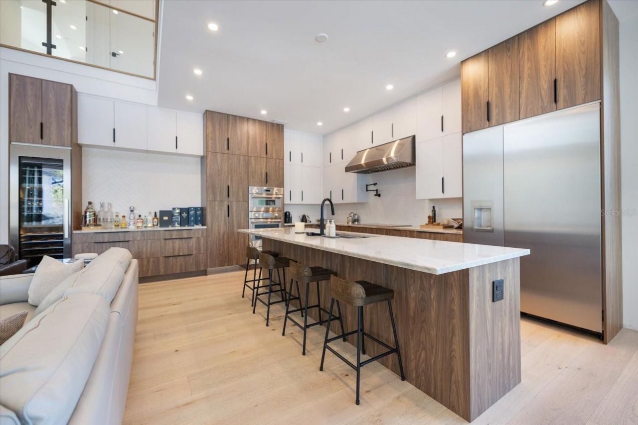 2045 Goldenrod Street, Sarasota, FL 34239 Photo