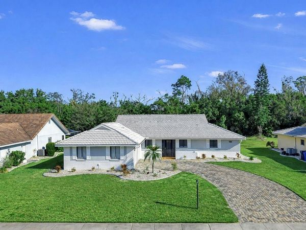 1929 NEW BEDFORD DRIVE, SUN CITY CENTER, FL 33573