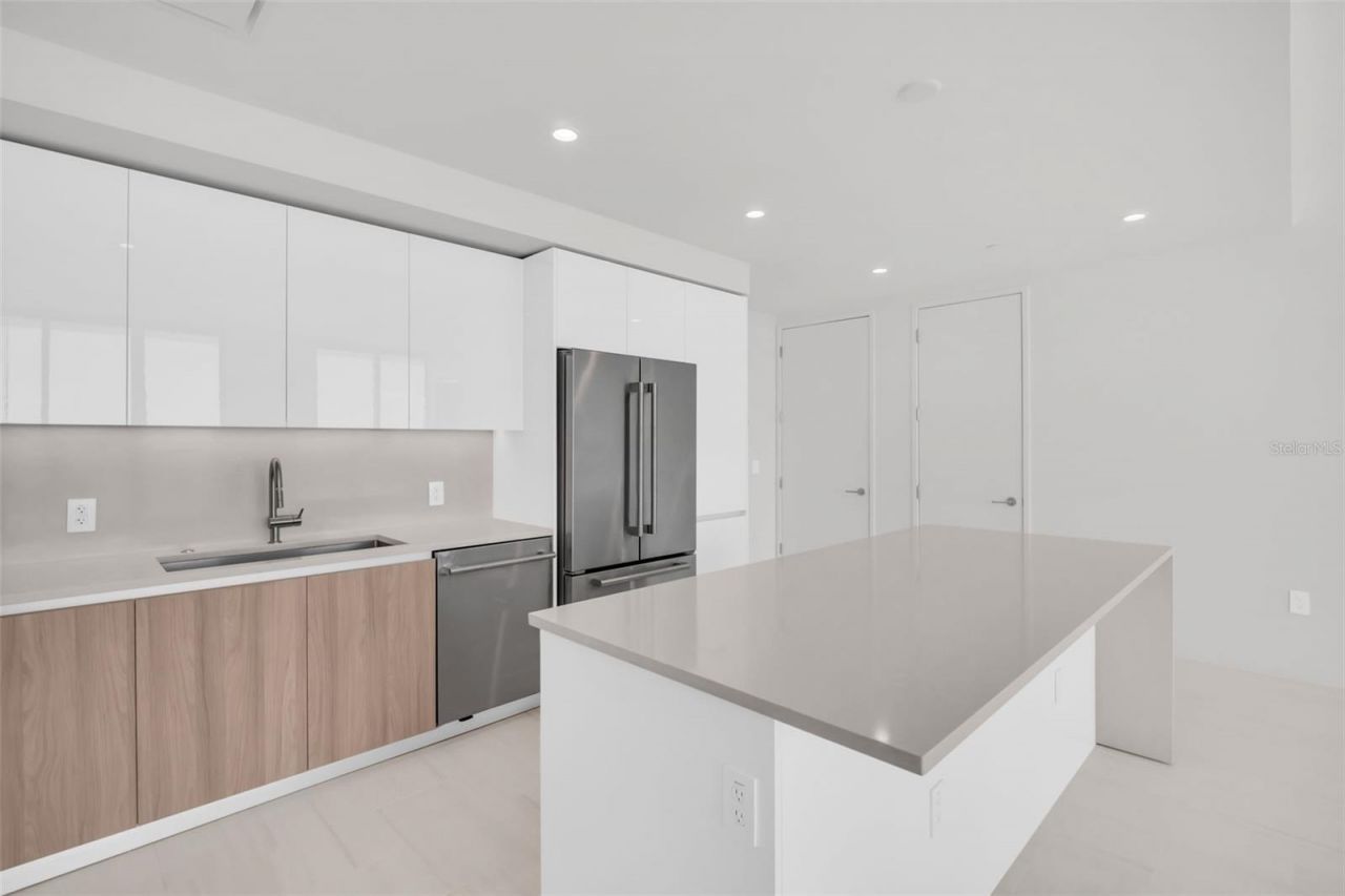 400 Central Avenue, Unit 3606, Saint Petersburg, FL 33701 Photo