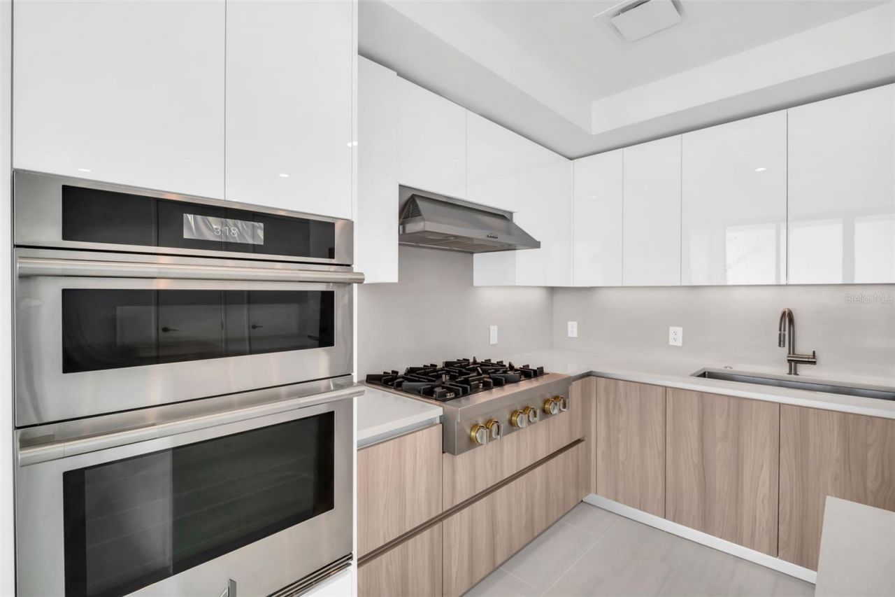 400 Central Avenue, Unit 3606, Saint Petersburg, FL 33701 Photo