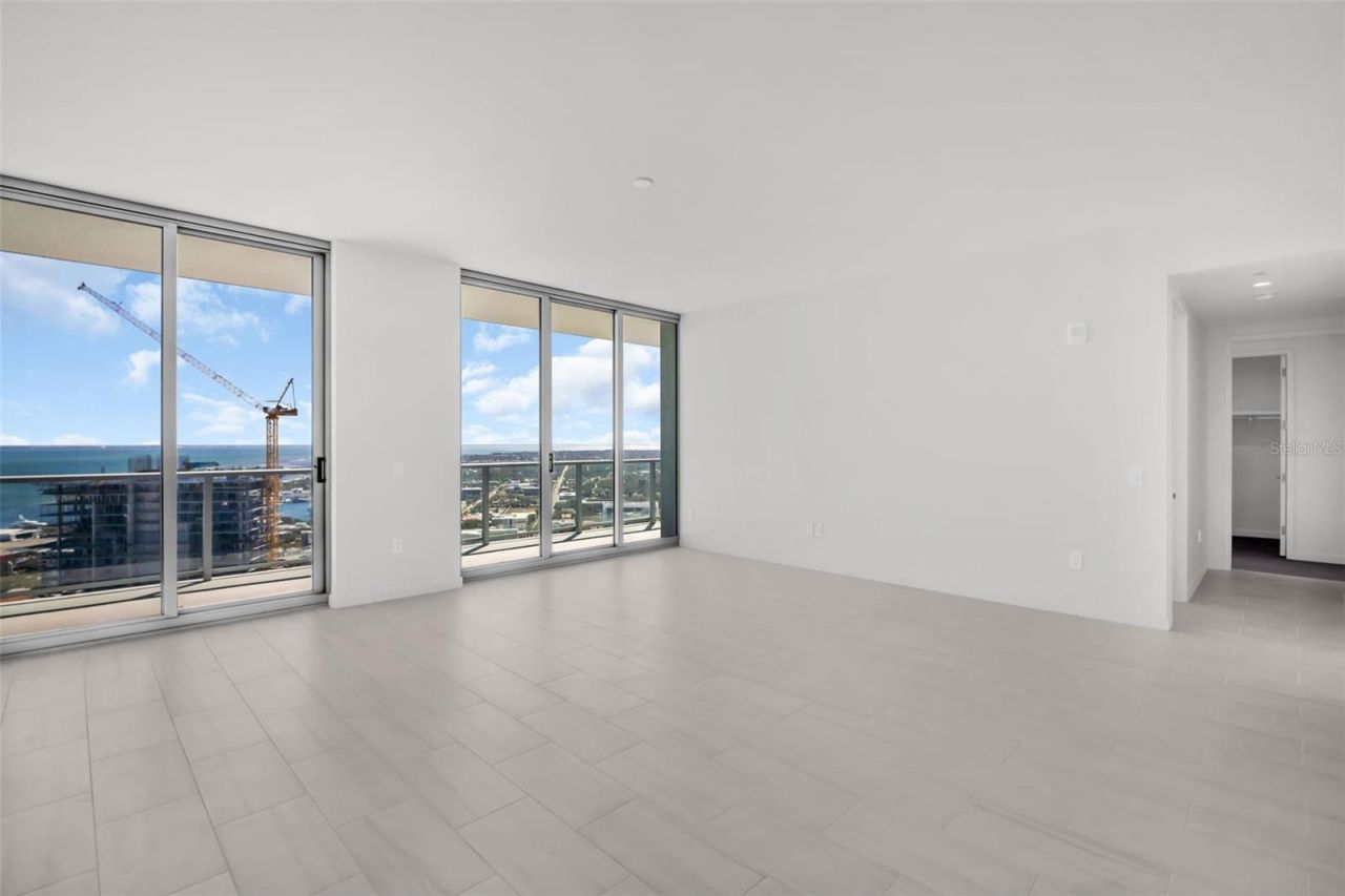 400 Central Avenue, Unit 3606, Saint Petersburg, FL 33701 Photo