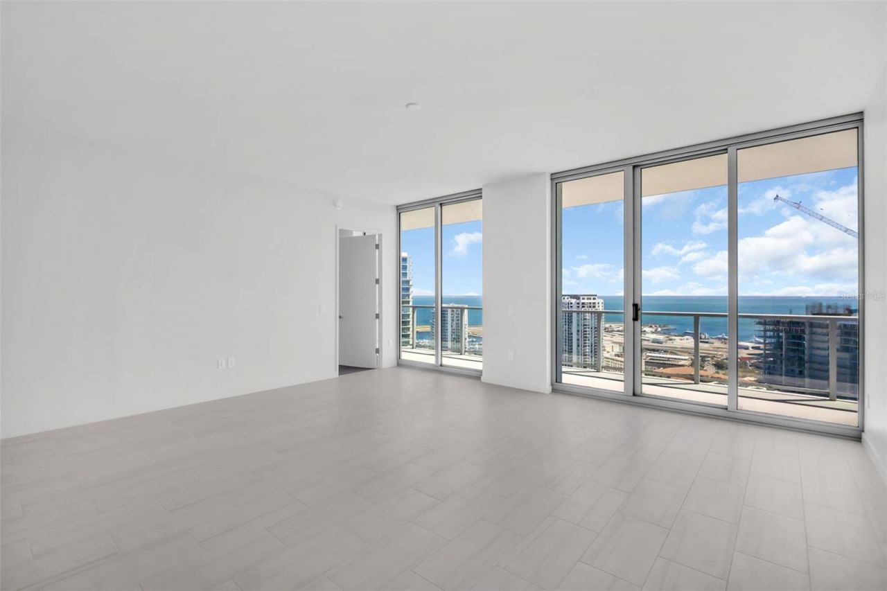 400 Central Avenue, Unit 3606, Saint Petersburg, FL 33701 Photo