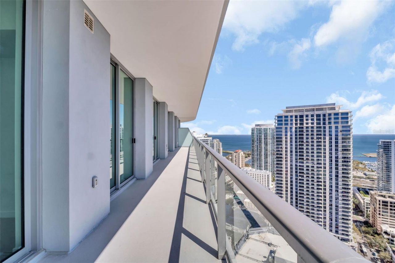 400 Central Avenue, Unit 3606, Saint Petersburg, FL 33701 Photo