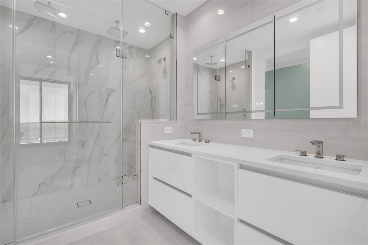 400 Central Avenue, Unit 3606, Saint Petersburg, FL 33701 Photo