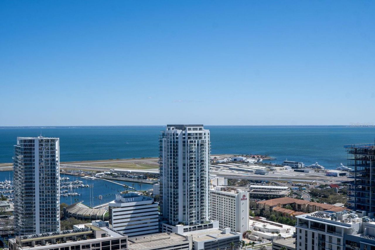 400 Central Avenue, Unit 3606, Saint Petersburg, FL 33701 Photo