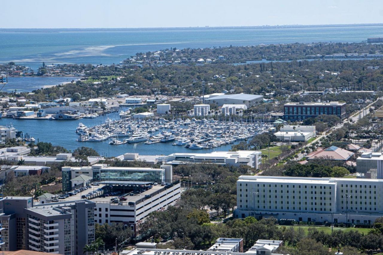 400 Central Avenue, Unit 3606, Saint Petersburg, FL 33701 Photo