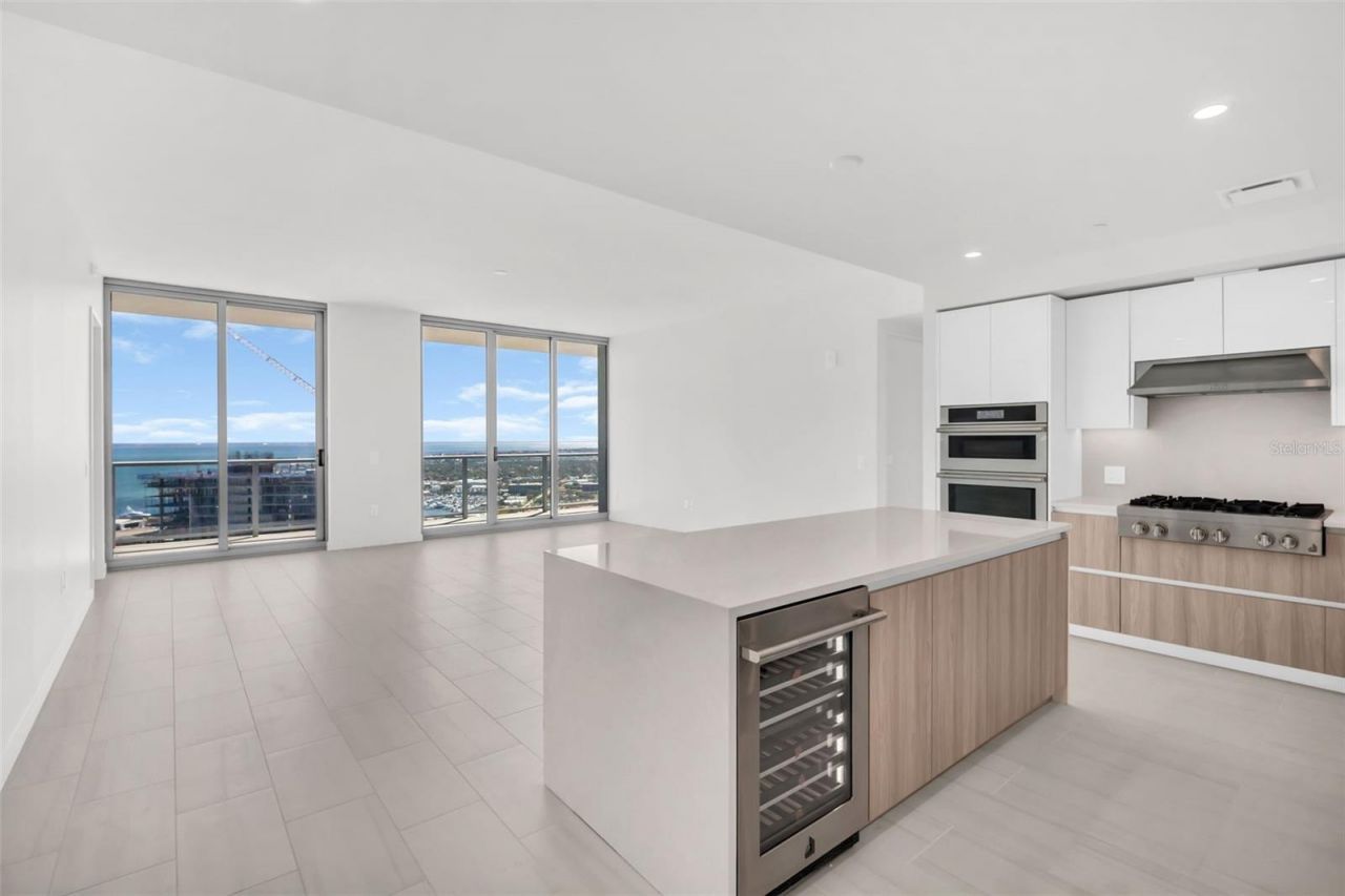 400 Central Avenue, Unit 3606, Saint Petersburg, FL 33701 Photo