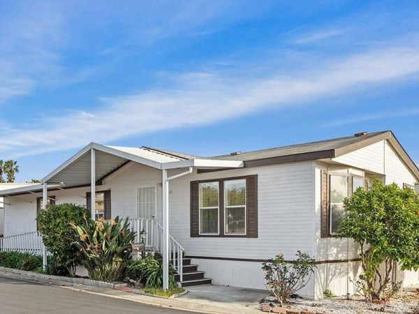 1600 E Vista Way, Unit 21, Vista, CA 92084