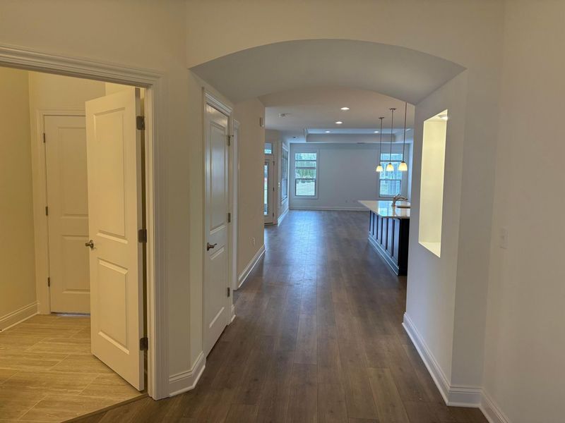 5609 Imperial Lane , Hilliard, OH 43026 Photo 3