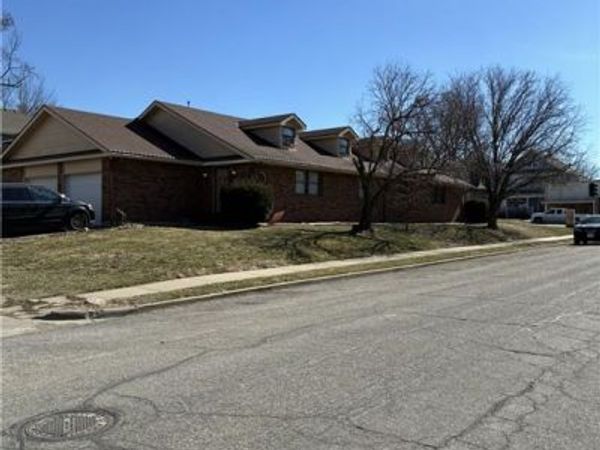 2601 Mitchell Avenue, St Joseph, MO 64507