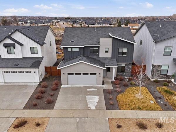 6937 S Sunfish Way, Boise, ID 83709