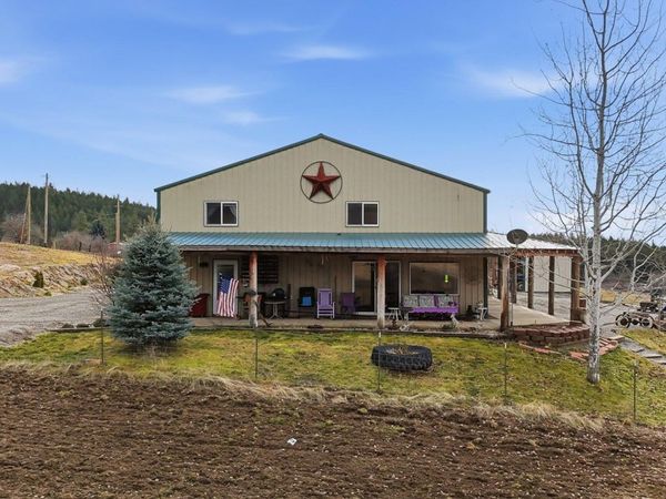 26323 N Madison Rd, Chattaroy, WA 99003