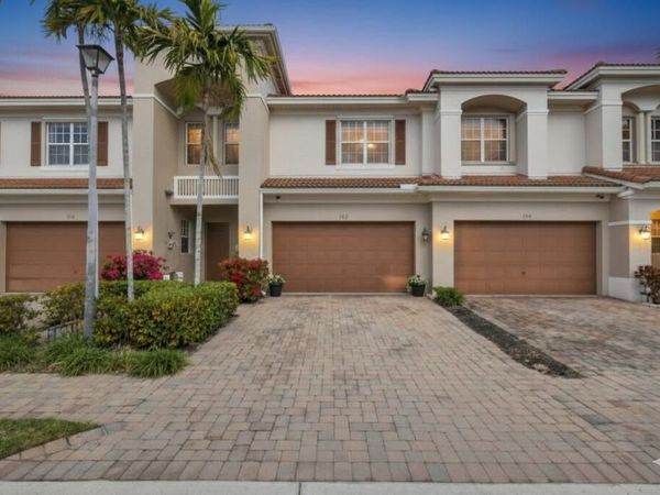 12 Nottingham Place, Boynton Beach, FL 33426