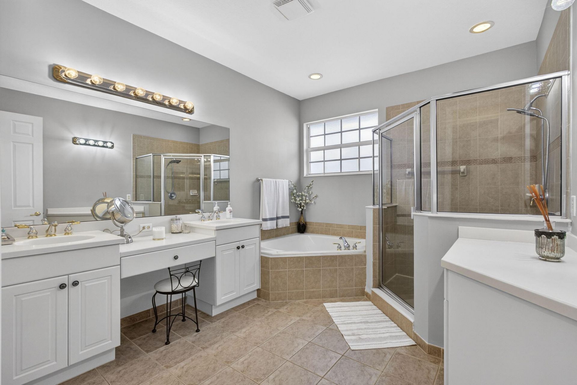 12 Nottingham Place, Boynton Beach, FL 33426 Photo