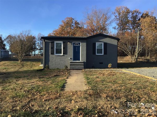 816 Margrace Road , Kings Mountain, NC 28086