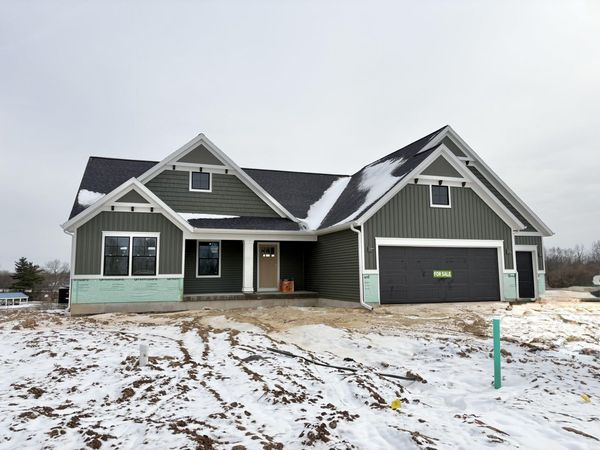 8326 Kettle Hill Court SE, Alto, MI 49302