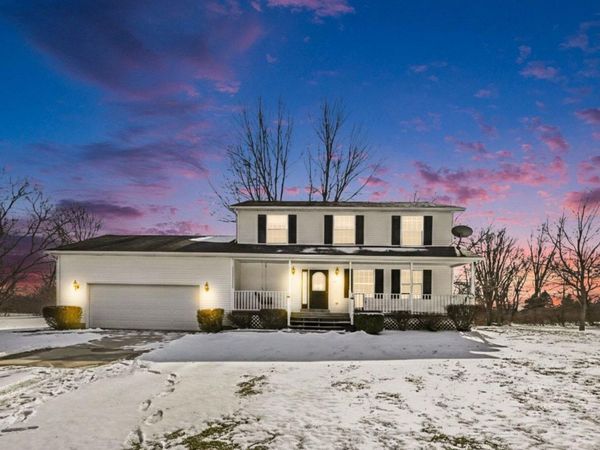 6331 Layton Road, Fowlerville, MI 48836