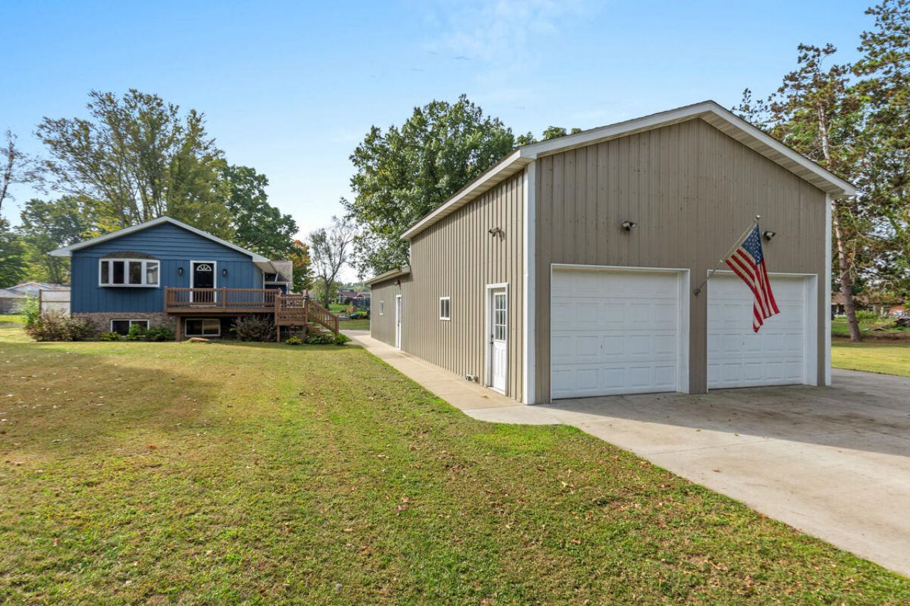 9304 I-drive South, Ceresco, MI 49033 Main Photo