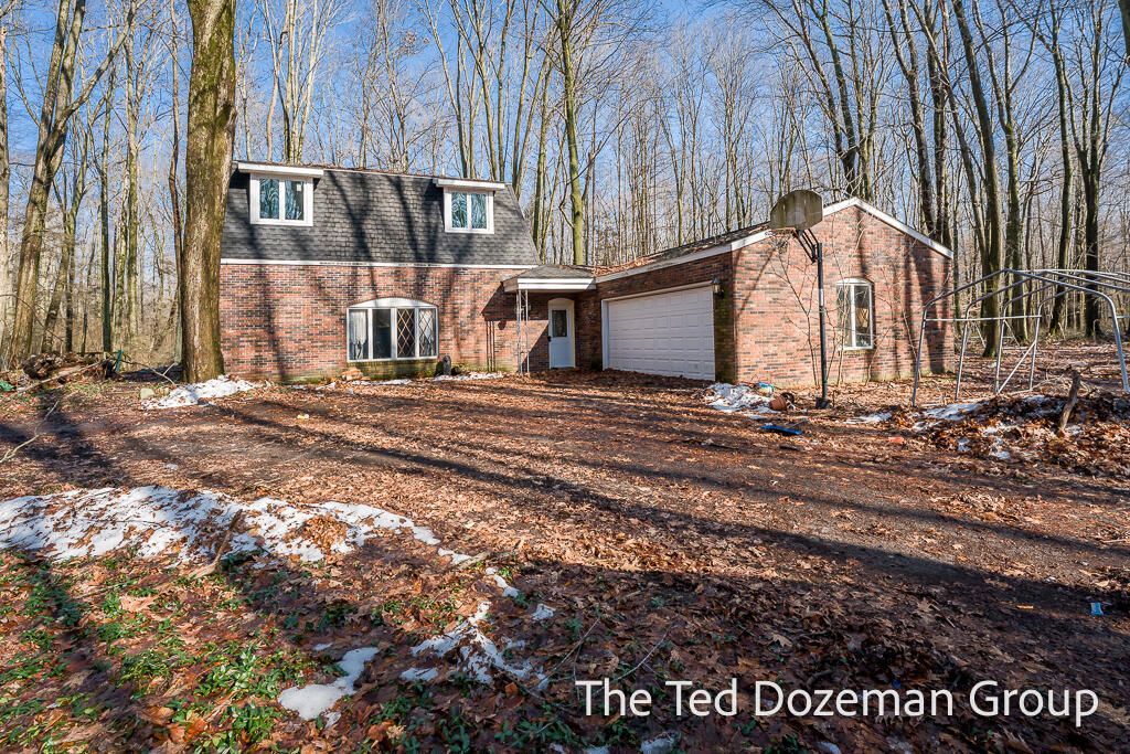 2948 N 160th Avenue, Holland, MI 49424 Main Photo